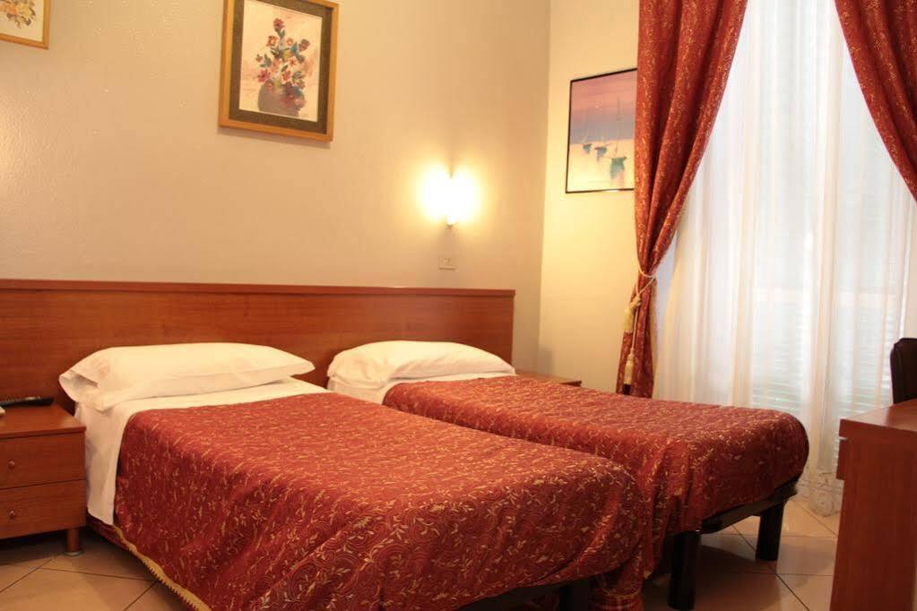Hotel Siro Milan Exterior photo